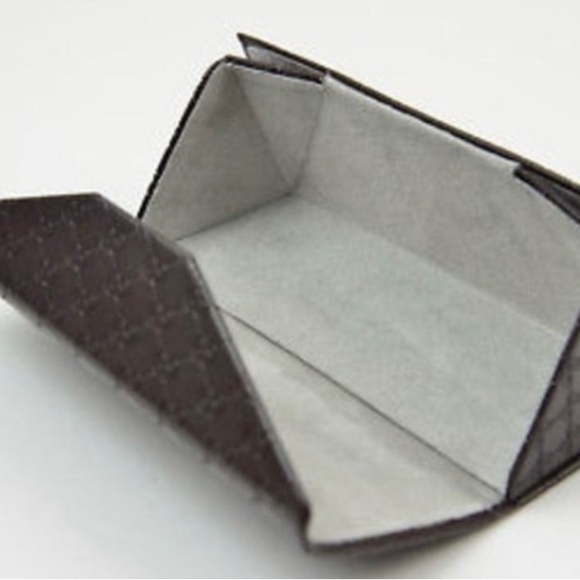 Gucci Brown Trifold Sunglasses case - Picture 3 of 4